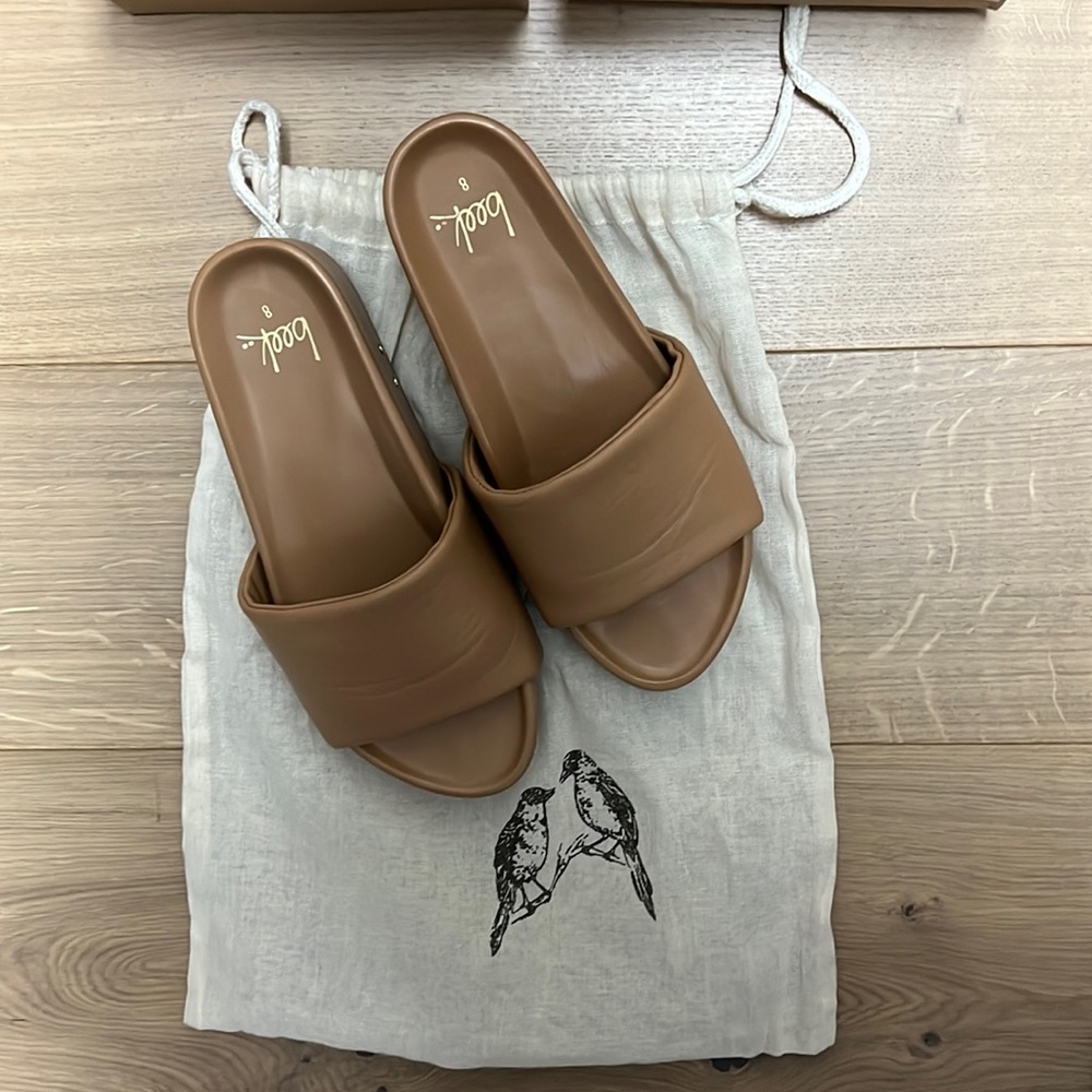 Beek Pelican Honey sandal